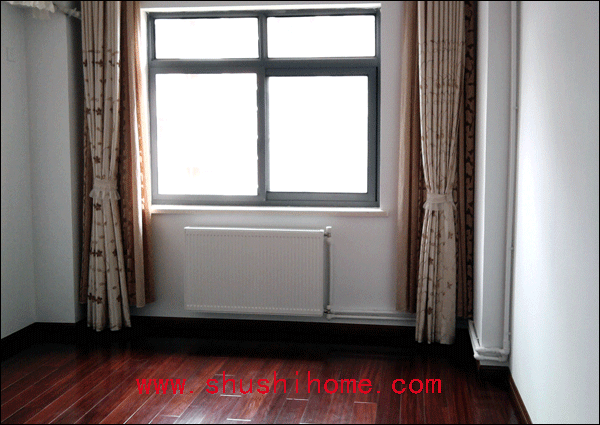 明裝暖氣片效果圖