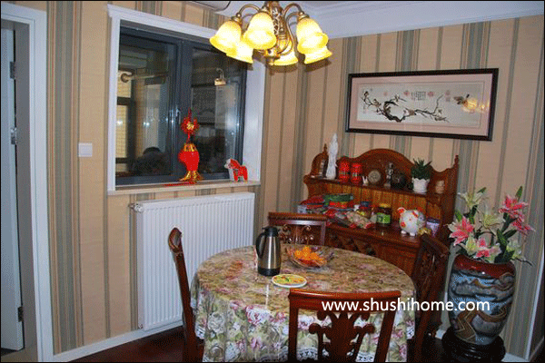 客廳暖氣片安裝效果圖