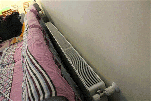 沙發(fā)后暖氣片安裝效果圖